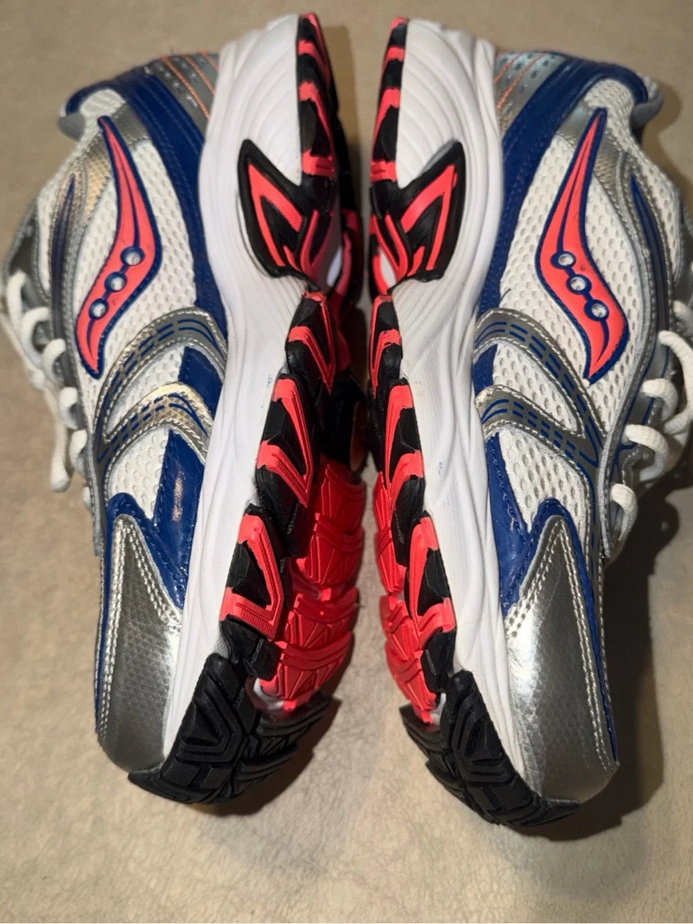 Saucony Women’s Oasis Run/Training Shoes White Blue Orange 15096-25 Size 10